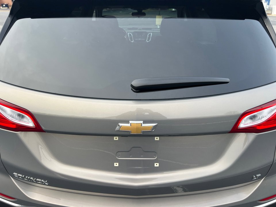 Used 2018 Chevrolet Equinox LT image 18