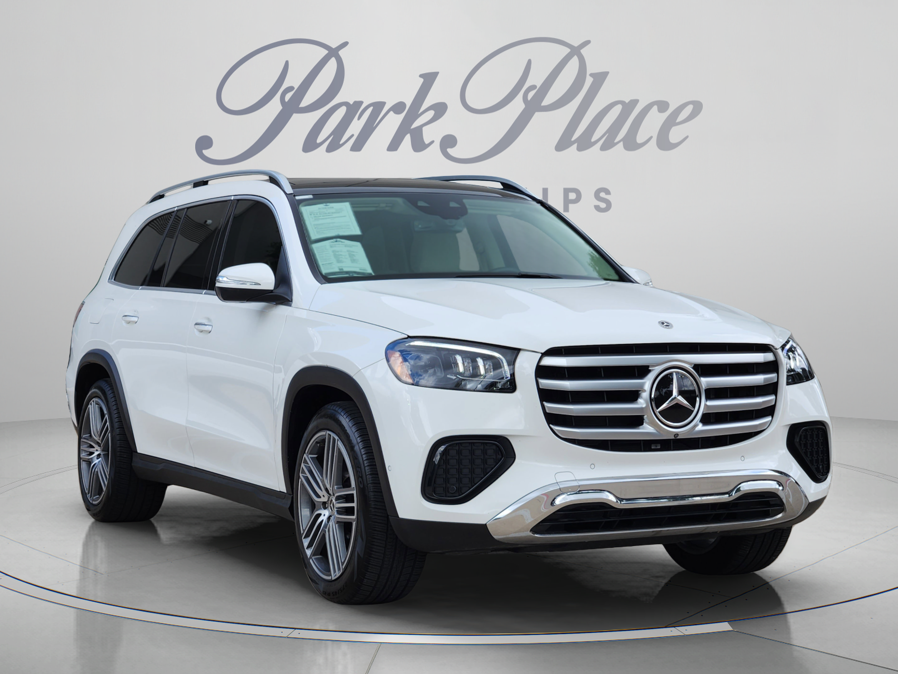 Certified 2025 Mercedes-Benz GLS 450 4MATIC image 4