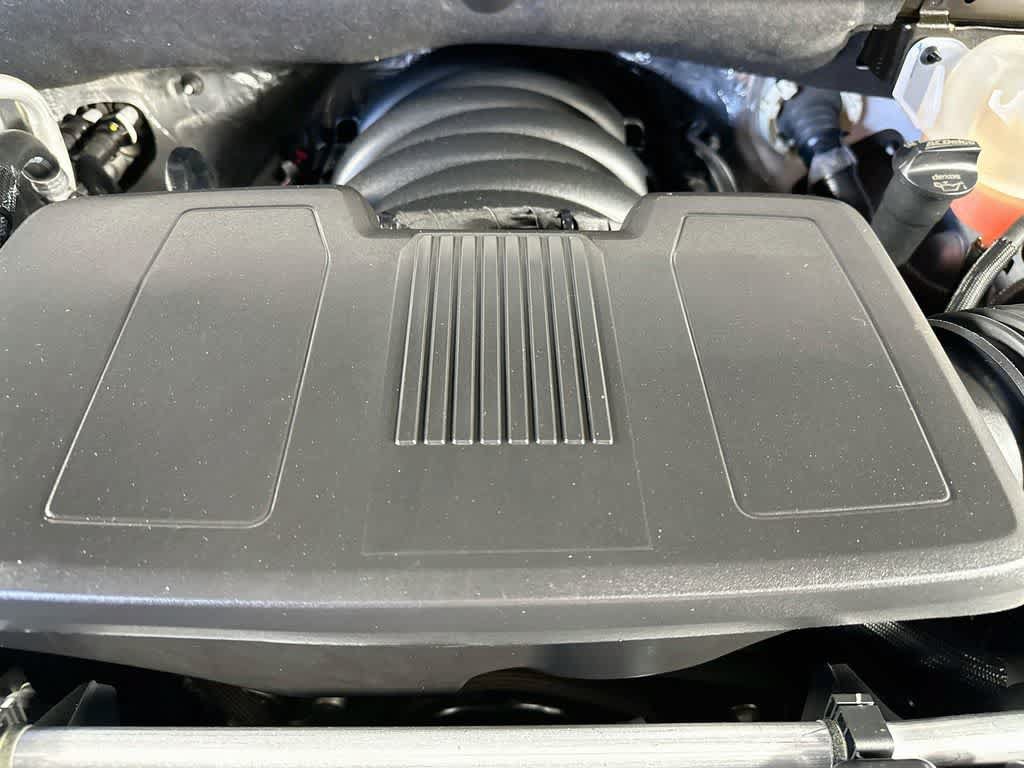 Used 2024 Chevrolet Silverado 1500 LT Trail Boss w/ Convenience Package II AWD/4WD image 9