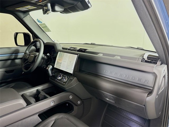 New 2026 Land Rover Defender 110 S image 31