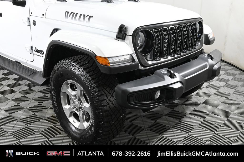 Used 2024 Jeep Gladiator Sport image 35