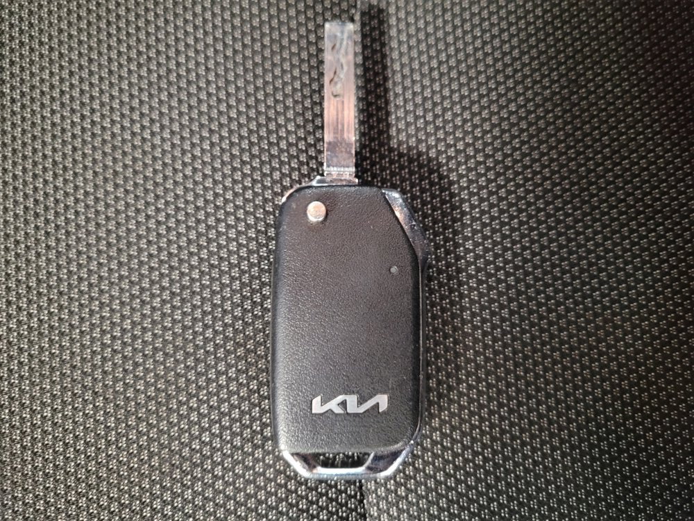 Used 2024 Kia Forte LXS image 32