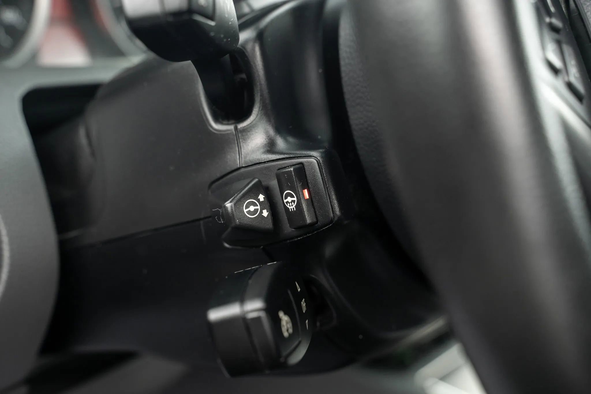 Used 2005 BMW 645Ci 645Ci Convertible 2D image 20