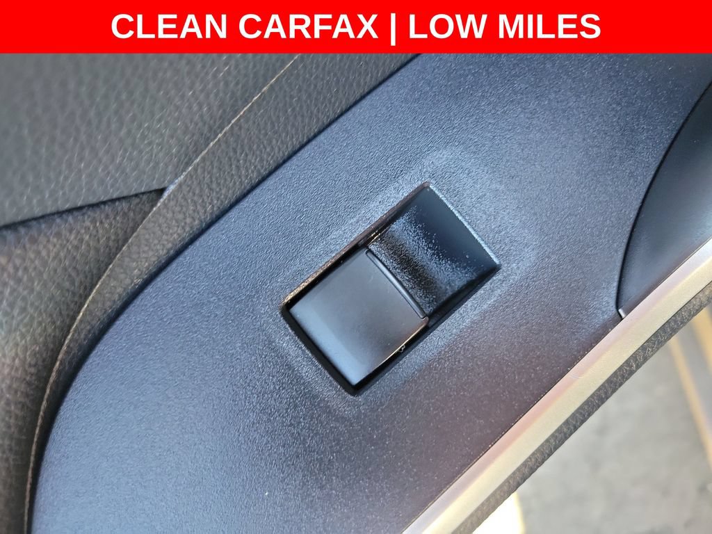 Used 2019 Toyota RAV4 LE w/ Carpet Mat Package FWD image 17