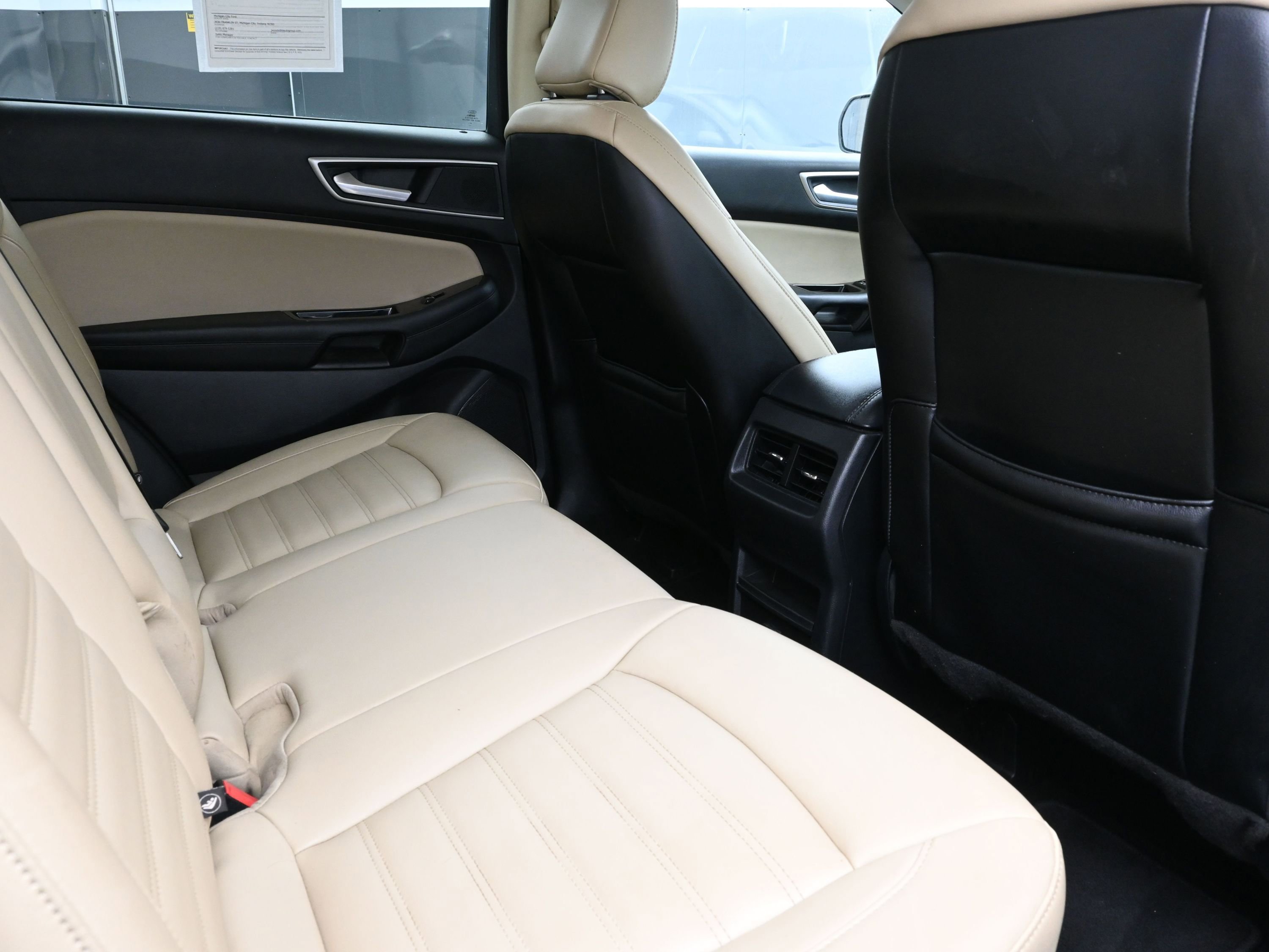 Used 2020 Ford Edge SEL image 24