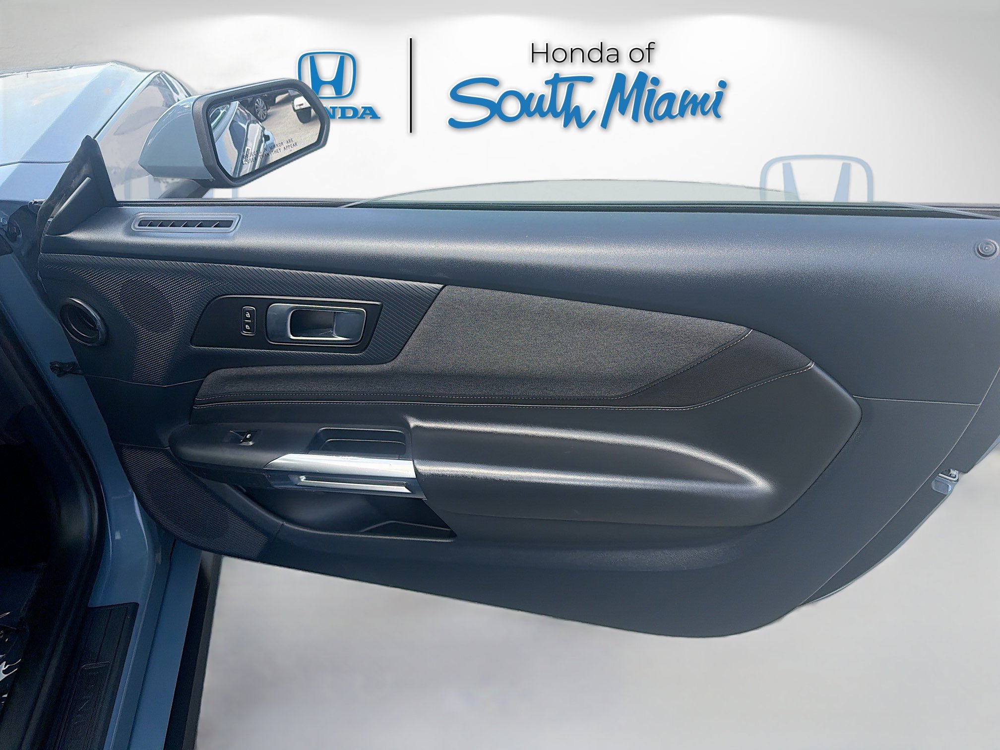 Used 2024 Ford Mustang Coupe RWD image 30