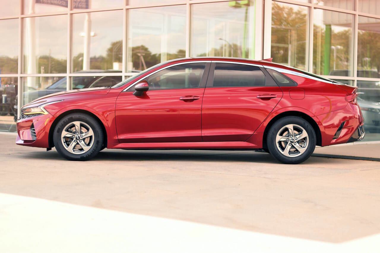 Used 2021 Kia K5 LXS FWD image 4