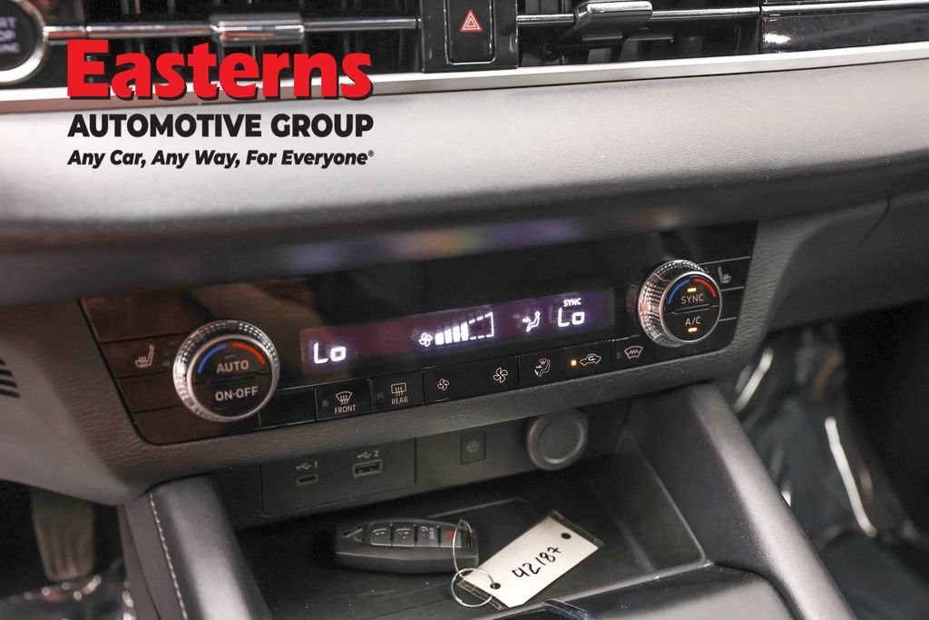 Used 2024 Mitsubishi Outlander SE AWD/4WD image 19