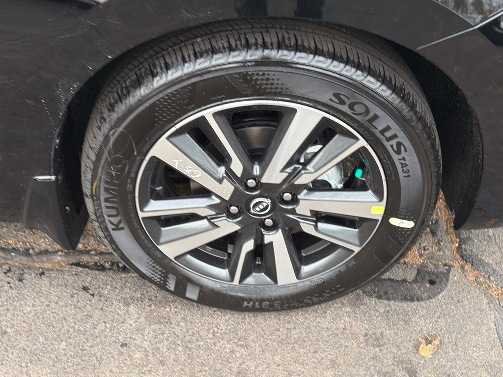 New 2025 Nissan Versa SV w/ Trunk Package image 9