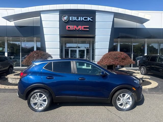 Used 2023 Buick Encore GX Preferred w/ Cold Weather Comfort Package AWD/4WD image 21