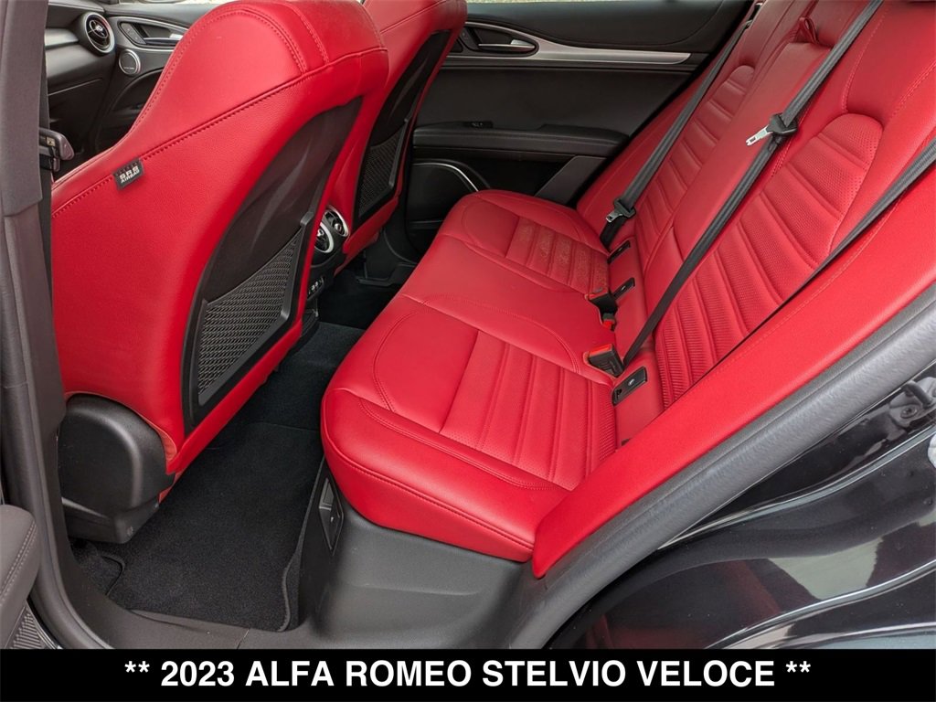 Used 2023 Alfa Romeo Stelvio Veloce image 4
