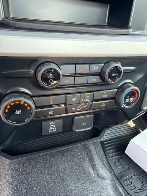 New 2026 Ford F450 XL w/ XL Chrome Package RWD image 28