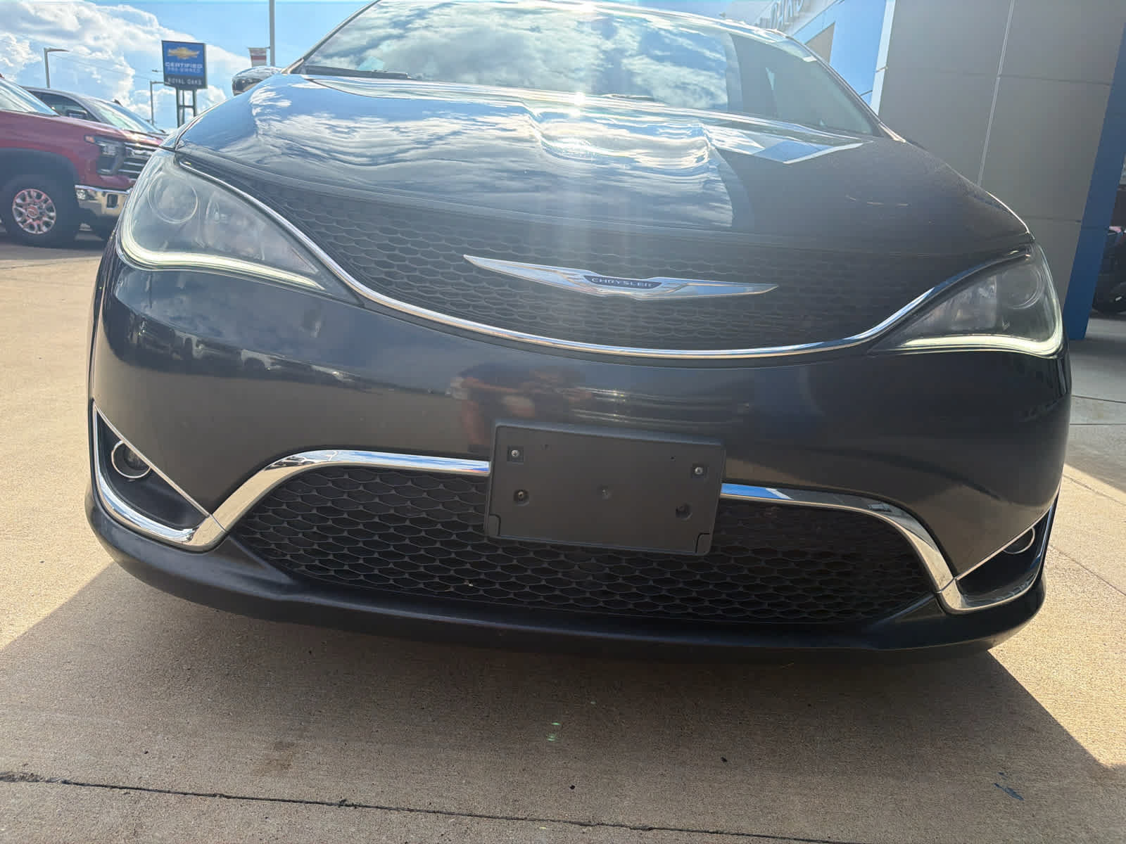 Used 2020 Chrysler Pacifica Limited FWD image 11