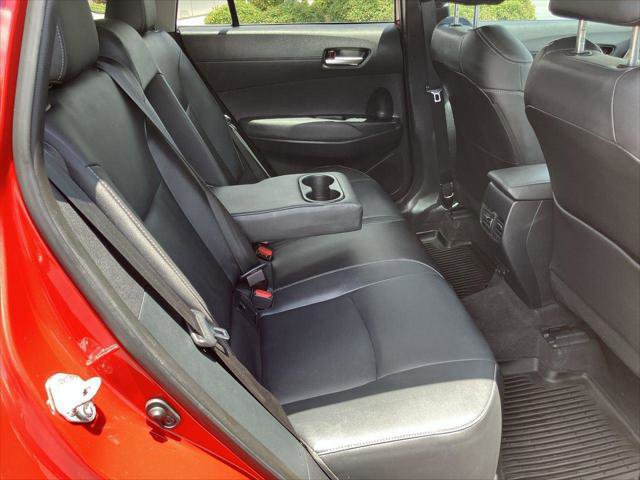 Certified 2023 Toyota Corolla Cross XLE image 30