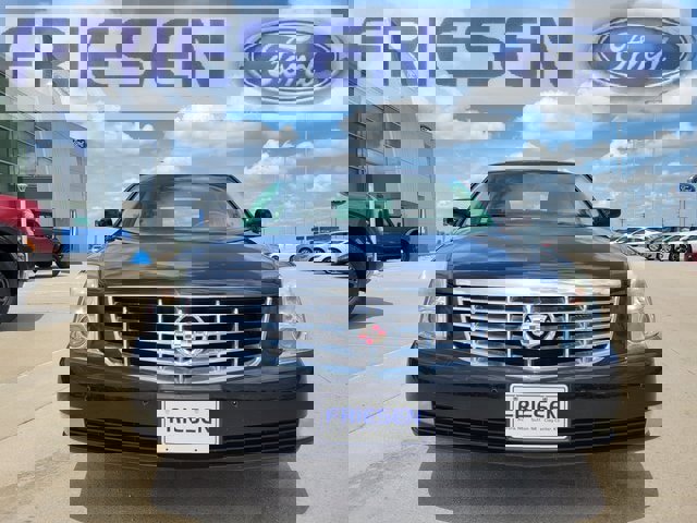 Used 2010 Cadillac DTS Platinum image 2