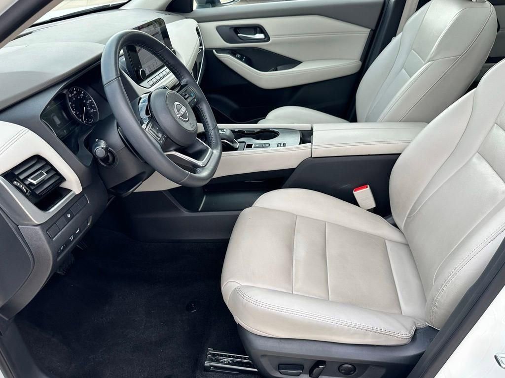 Used 2023 Nissan Rogue SL w/ SL Premium Package FWD image 6