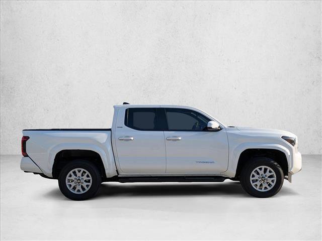Used 2024 Toyota Tacoma SR5 AWD/4WD image 4