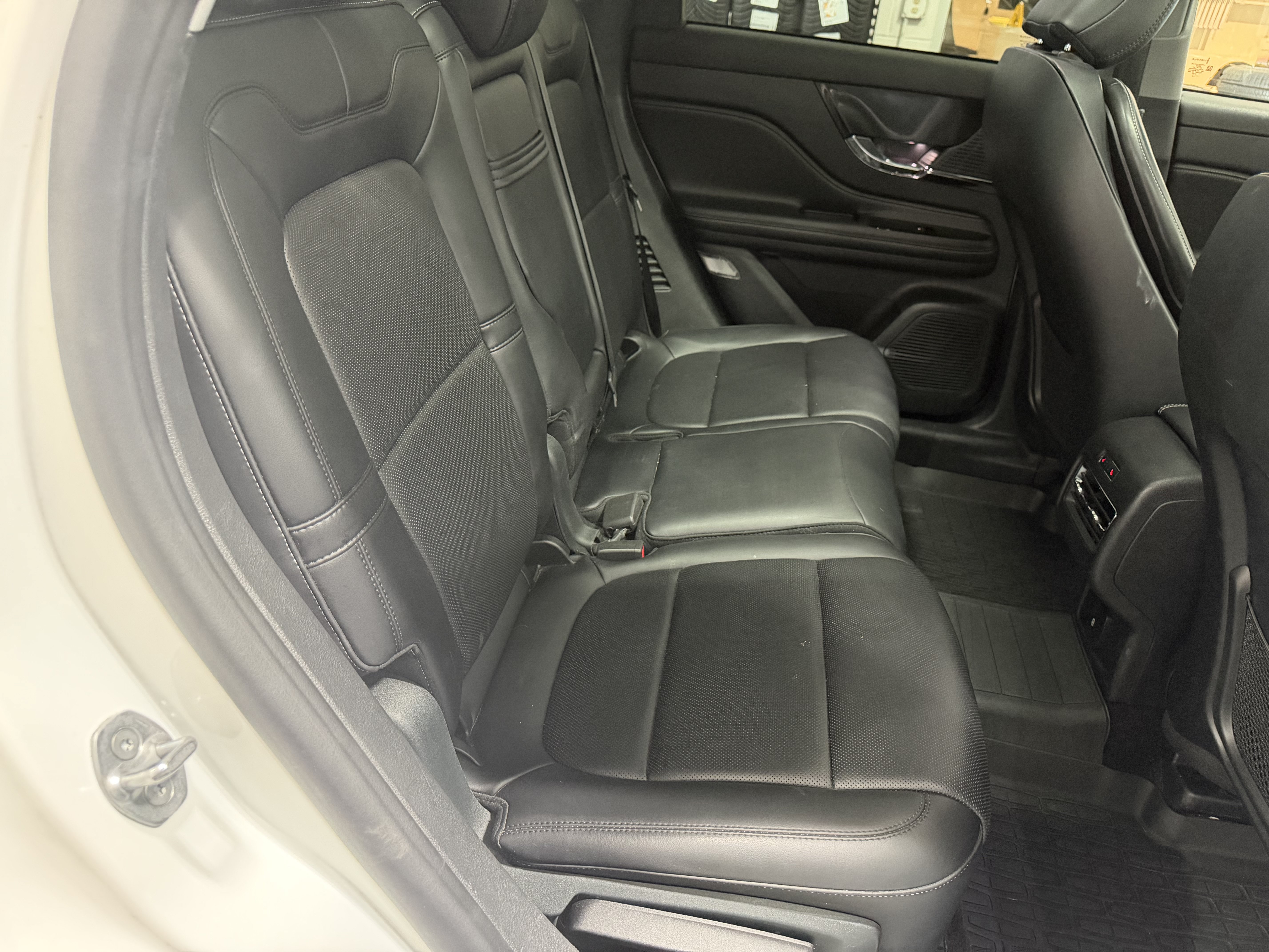 Used 2022 Lincoln Corsair AWD w/ Premium Package image 29