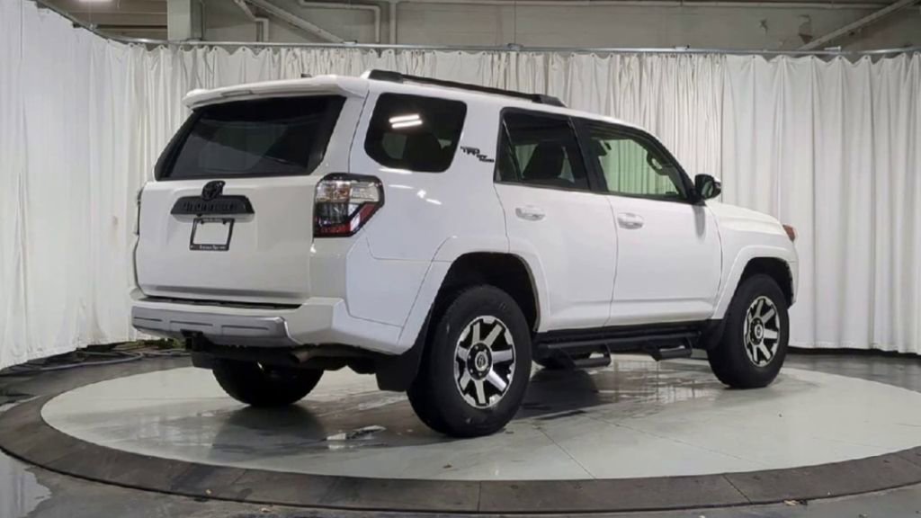 Used 2023 Toyota 4Runner TRD Off-Road Premium w/ Off Road Premium Plus Package image 8