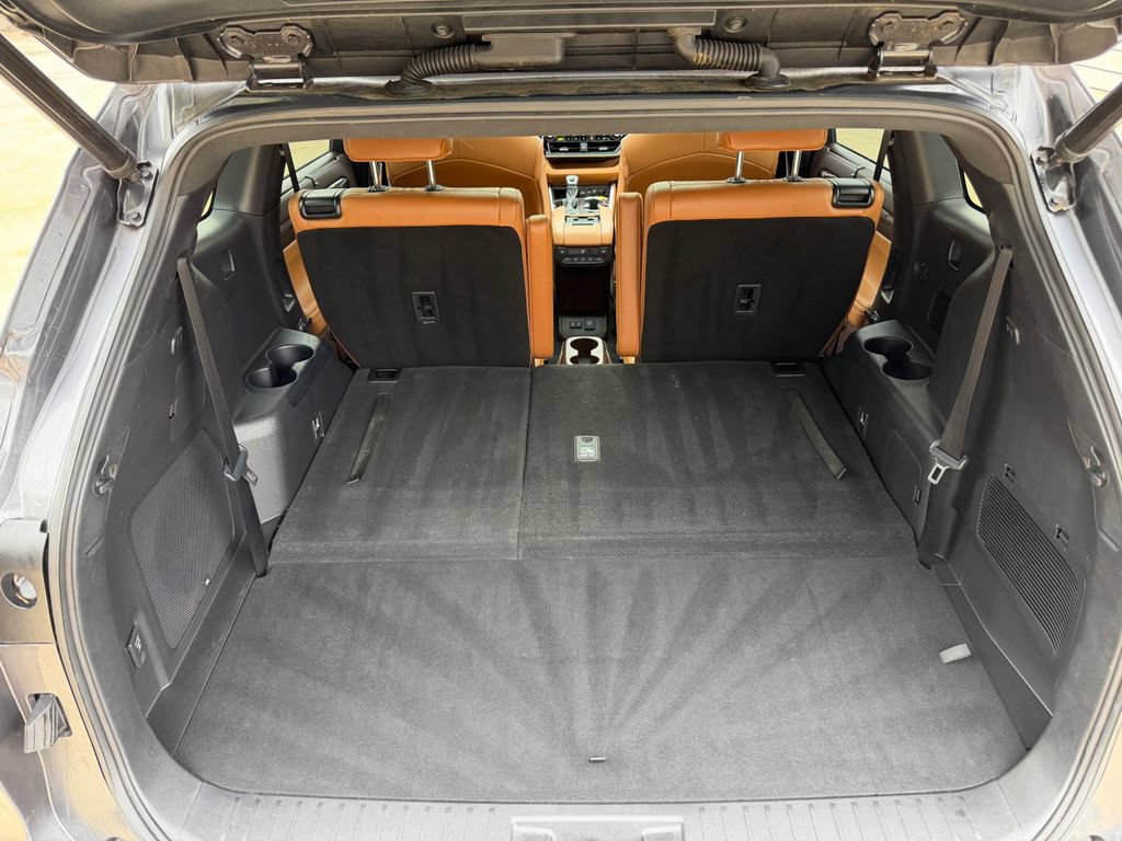Used 2021 Toyota Highlander Platinum AWD/4WD image 27