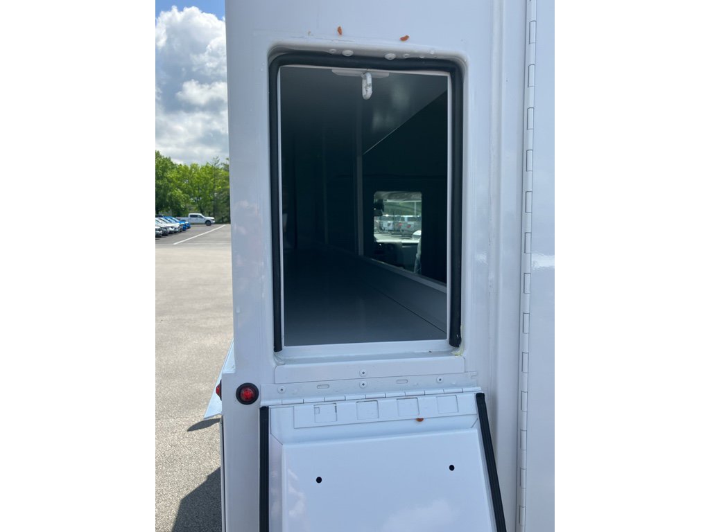 New 2026 Ford E-350 and Econoline 350 Super Duty w/ Power Equipment Group image 30