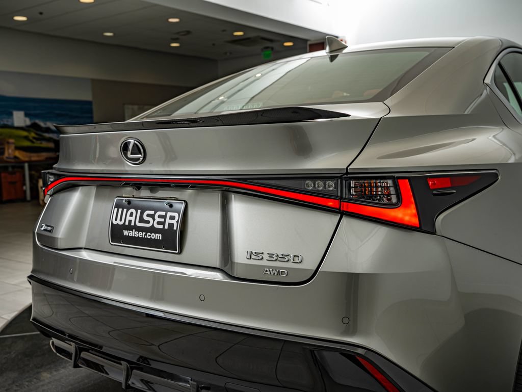 Used 2021 Lexus IS 350 F Sport w/ Dynamic Handling Package AWD/4WD image 16