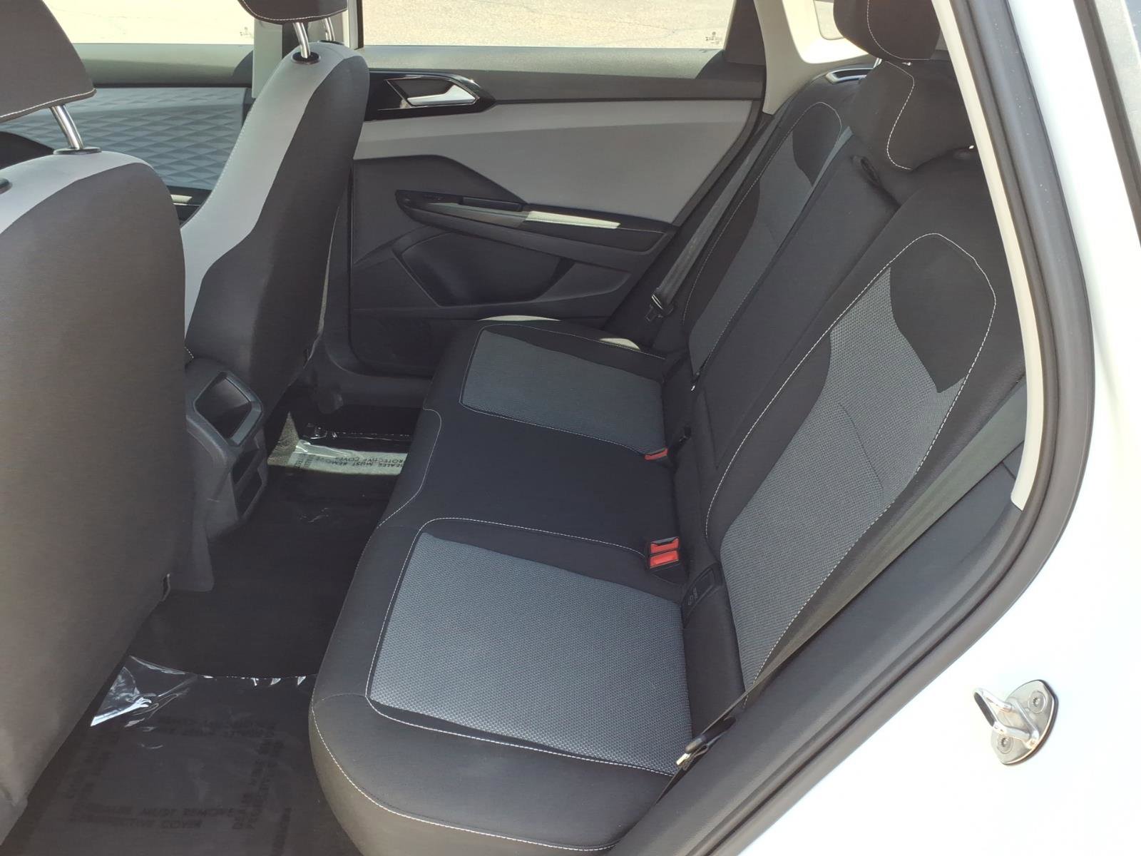 Certified 2024 Volkswagen Taos S FWD image 21