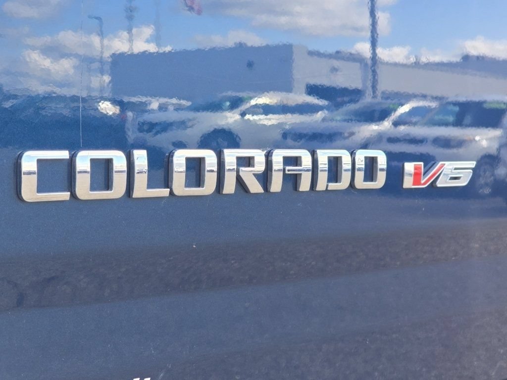 Used 2019 Chevrolet Colorado LT AWD/4WD image 13