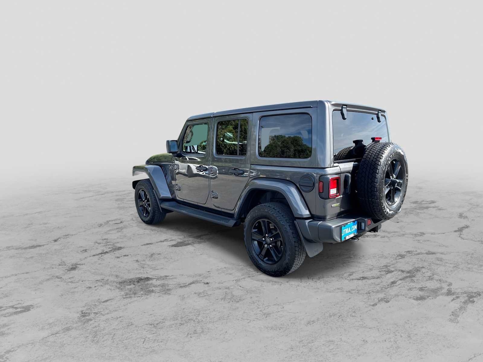 Used 2021 Jeep Wrangler Unlimited Sahara AWD/4WD image 6