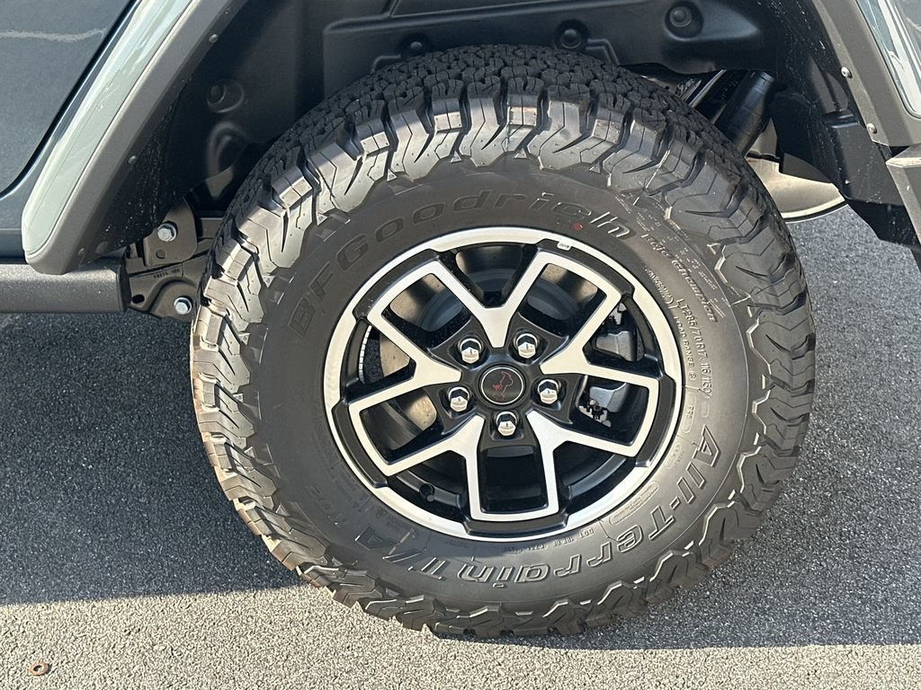 New 2026 Jeep Wrangler Unlimited Rubicon w/ Whitecap Package AWD/4WD image 19