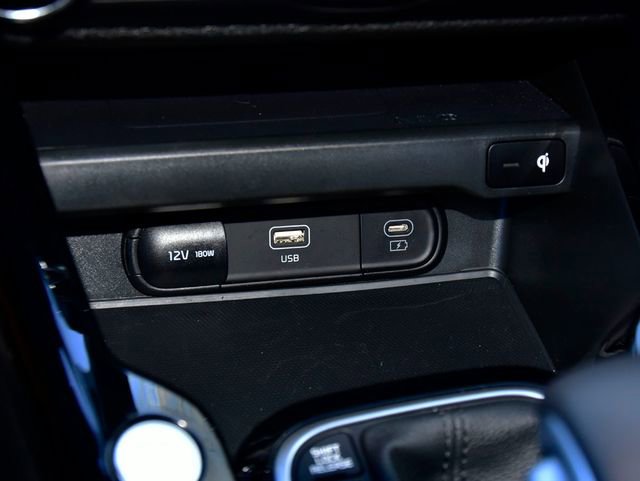 Certified 2025 Kia Soul EX image 22