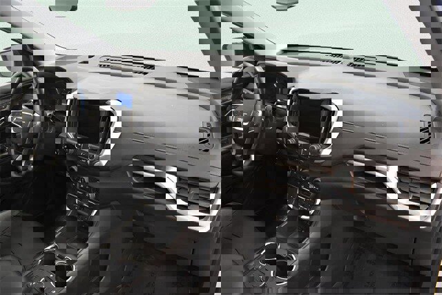 Used 2024 GMC Terrain SLT w/ Elevation Edition image 20