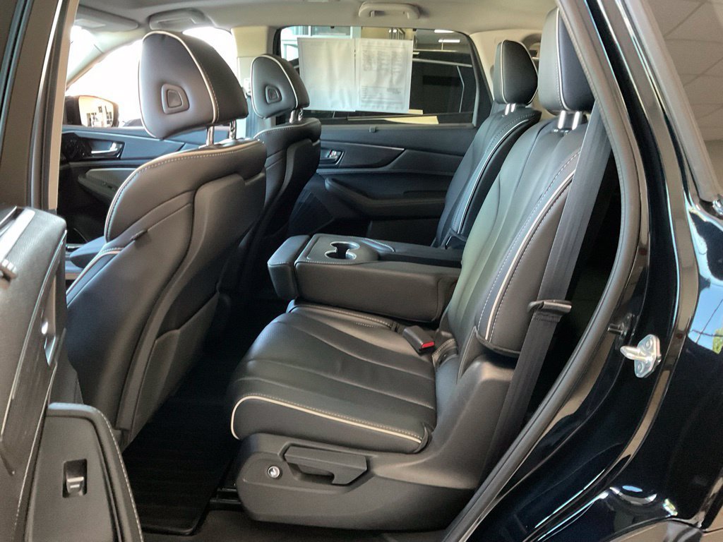Certified 2024 Acura MDX w/ Advance Package AWD/4WD image 25