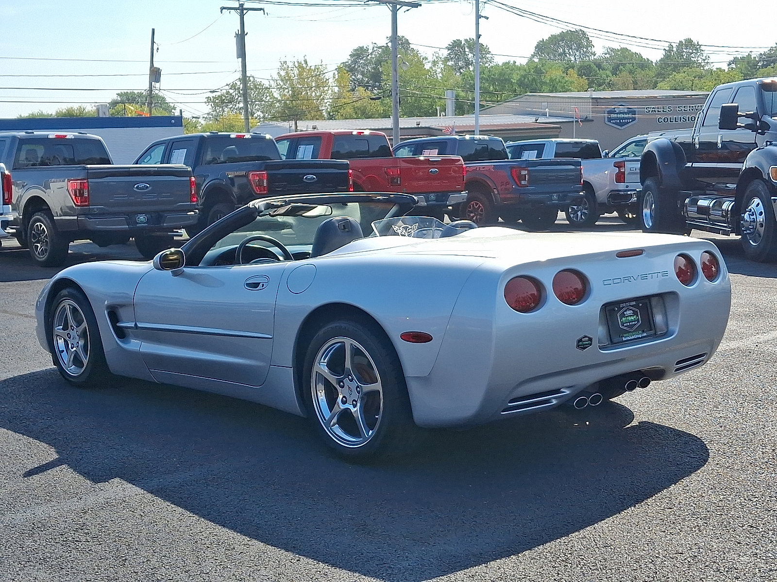 Used 2002 Chevrolet Corvette Convertible w/ Preferred Equipment Group2 image 7