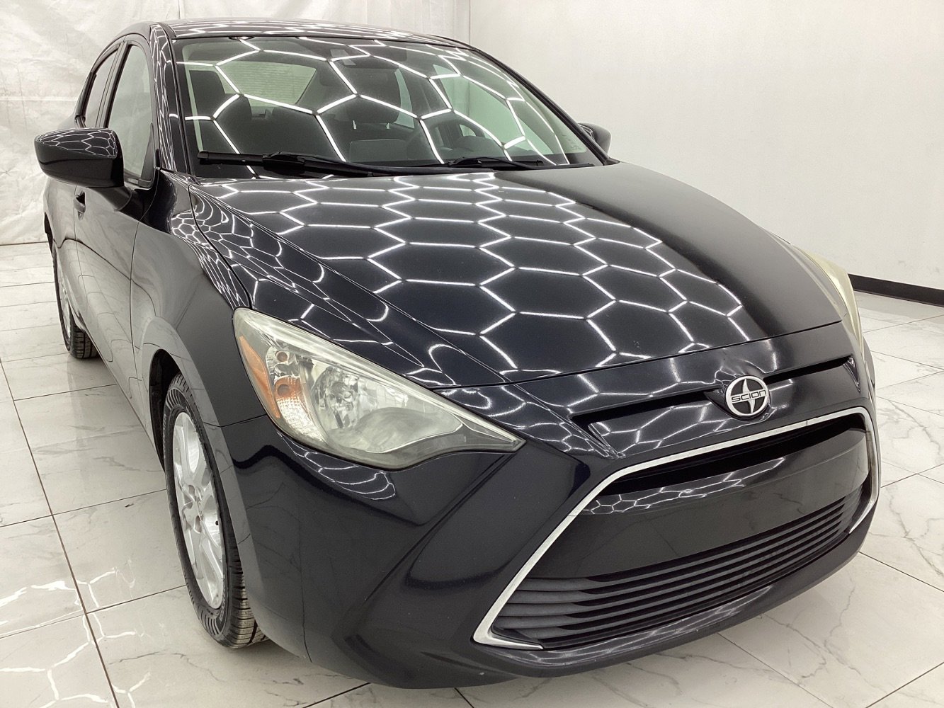 Used 2016 Scion iA image 3