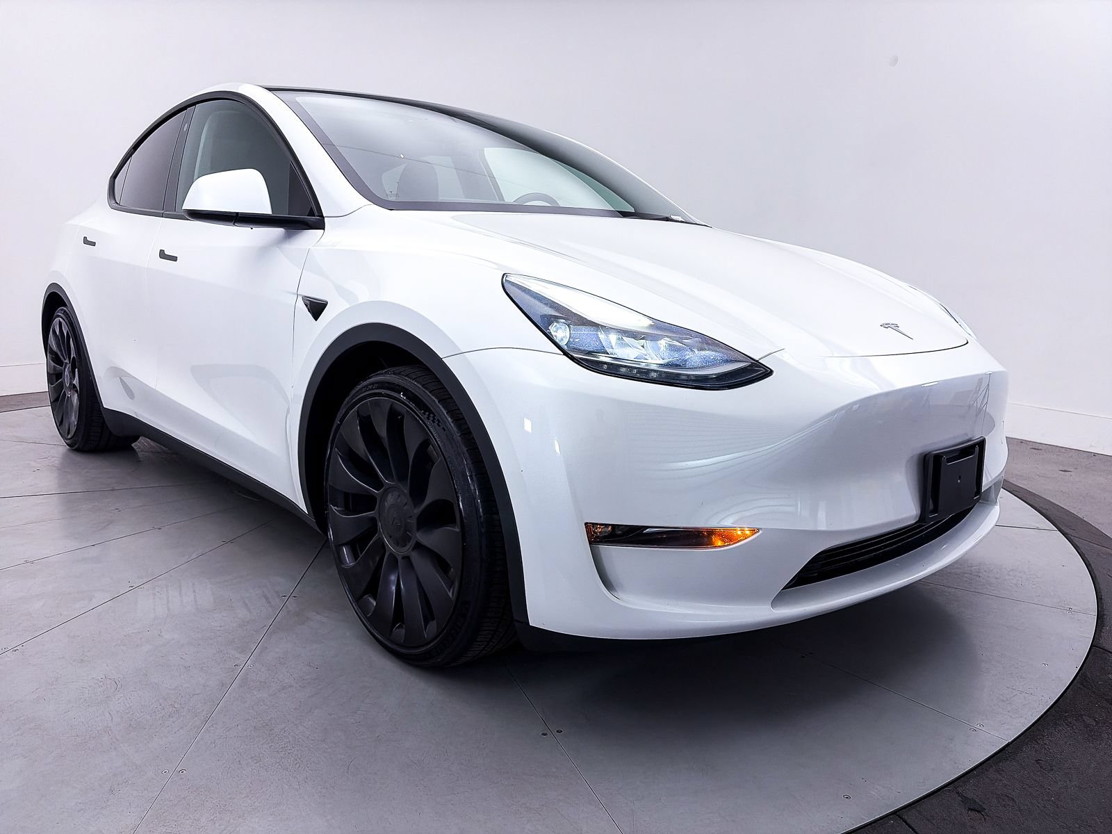 Used 2023 Tesla Model Y Performance AWD/4WD image 12