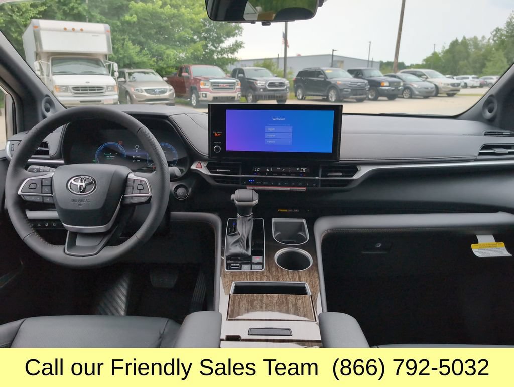 New 2026 Toyota Sienna Platinum AWD/4WD image 12