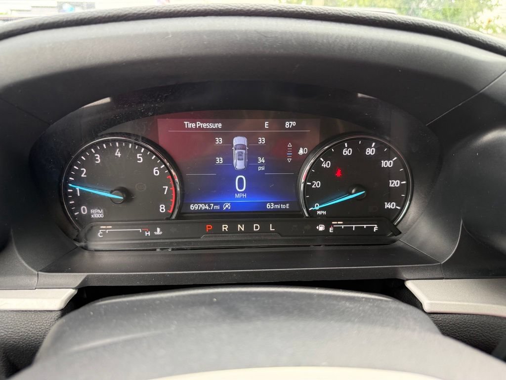 Used 2021 Ford Explorer XLT w/ Equipment Group 202A AWD/4WD image 15