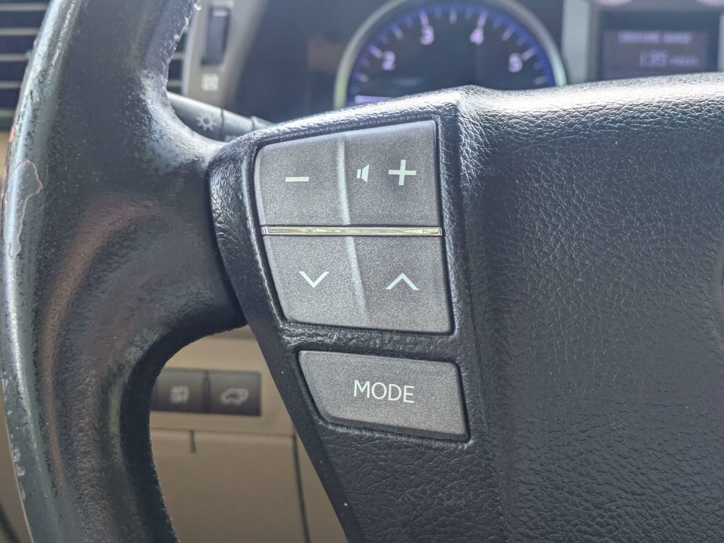 Used 2009 Lexus LX 570 4WD image 26