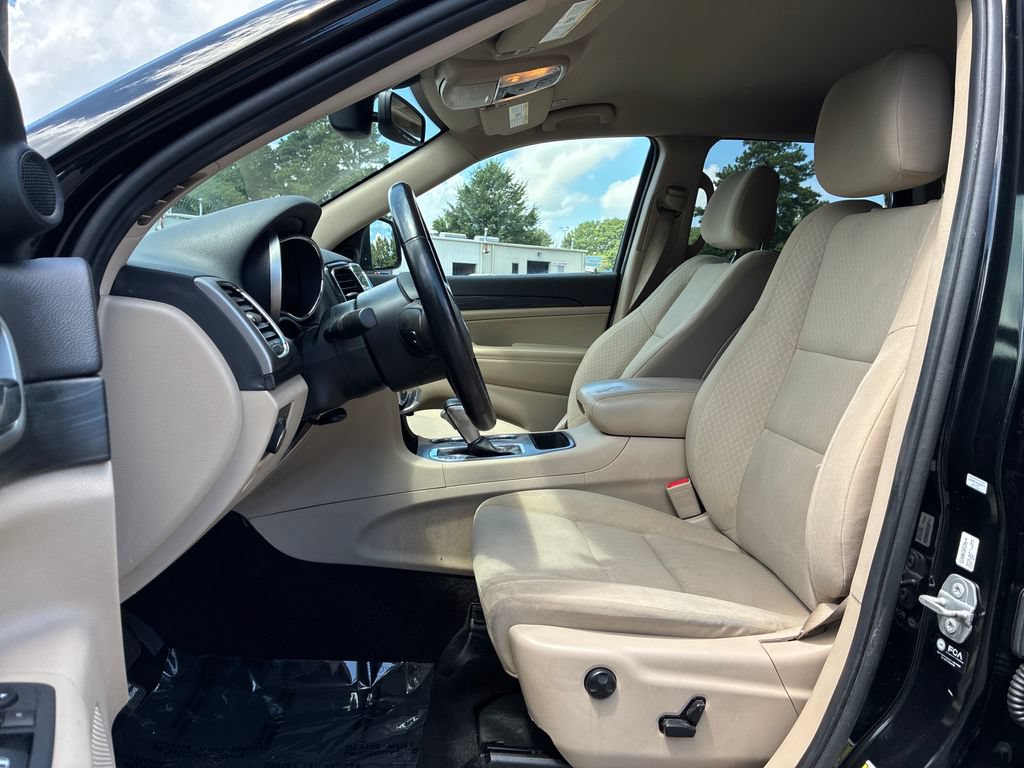 Used 2022 Jeep Grand Cherokee Laredo E w/ Security & Convenience Group AWD/4WD image 26