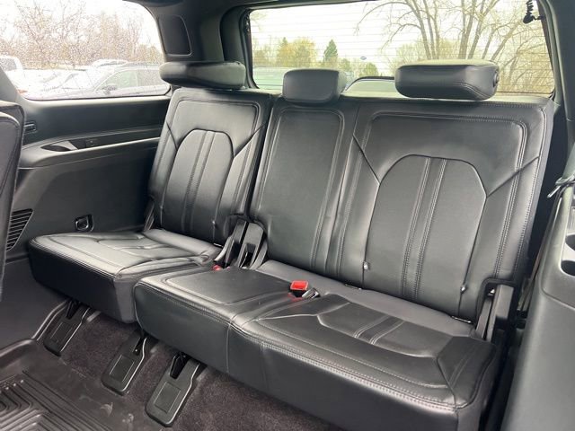 Used 2021 Ford Expedition Limited AWD/4WD image 19