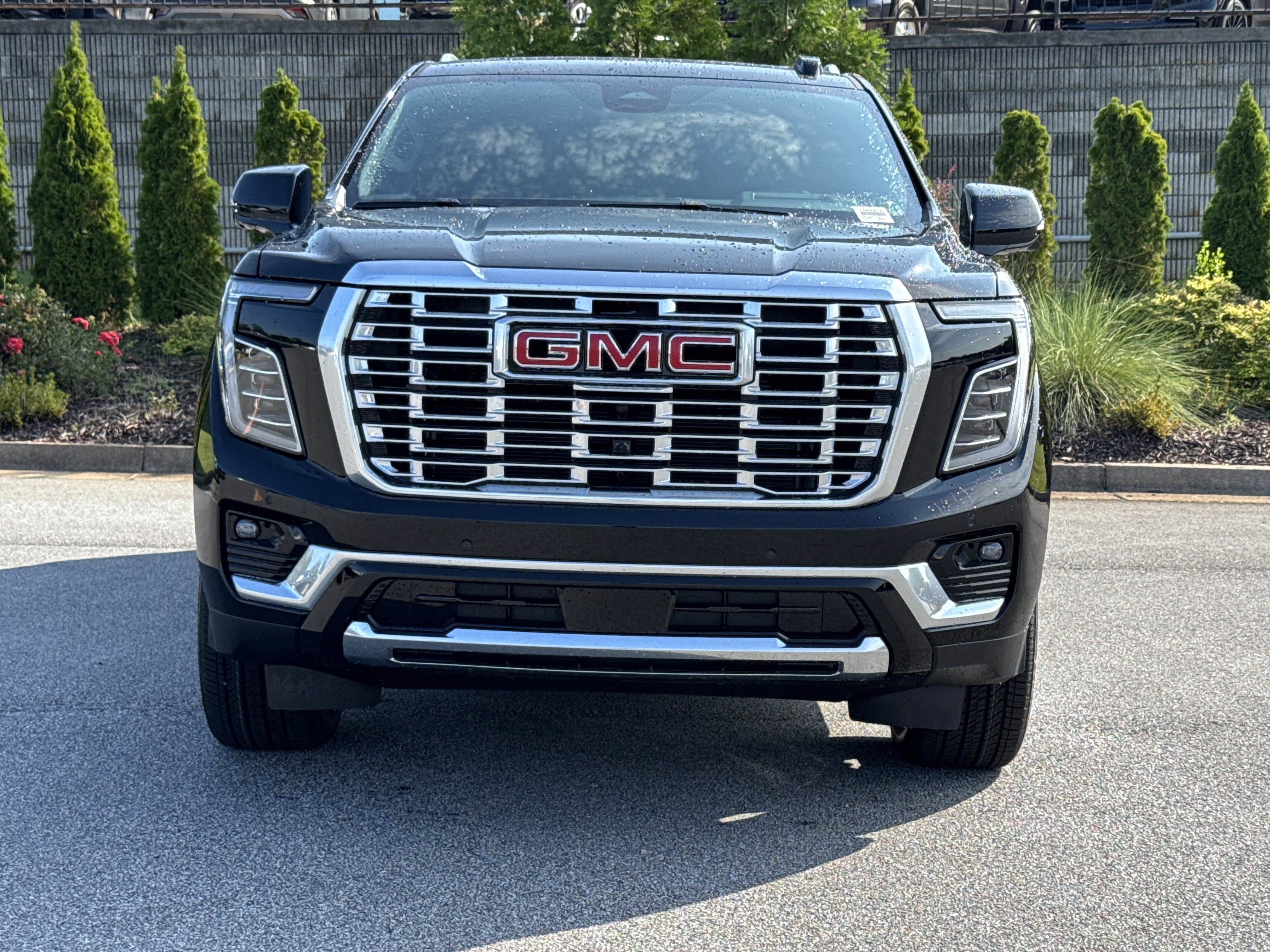 New 2026 GMC Yukon XL Denali w/ Sun & Power Step Package AWD/4WD image 3