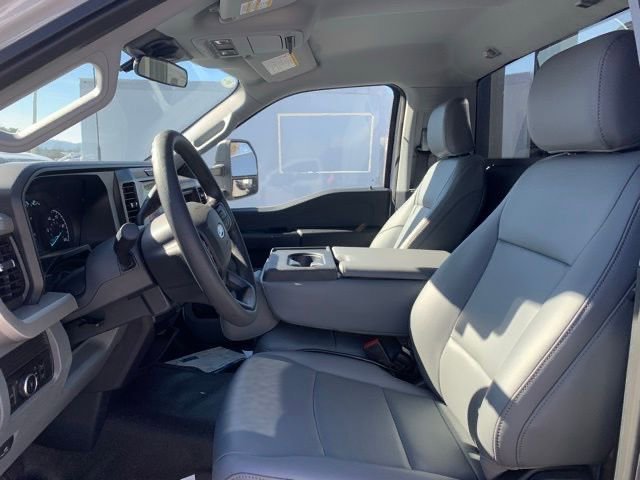 New 2025 Ford F550 4x4 Regular Cab Super Duty image 25