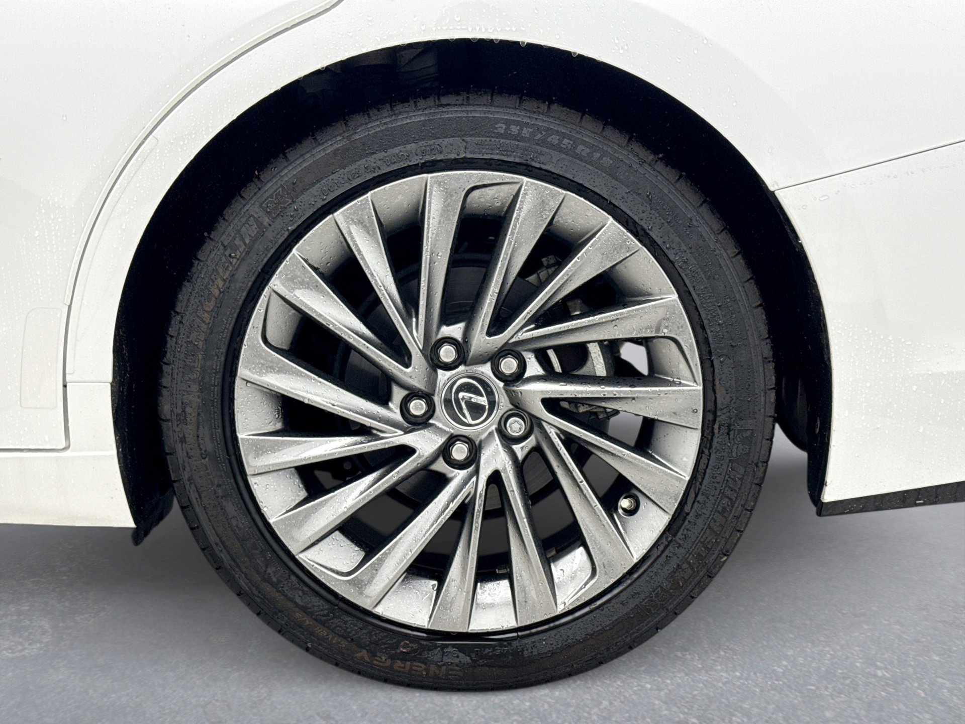 Used 2024 Lexus ES 350 w/ Luxury Package image 25