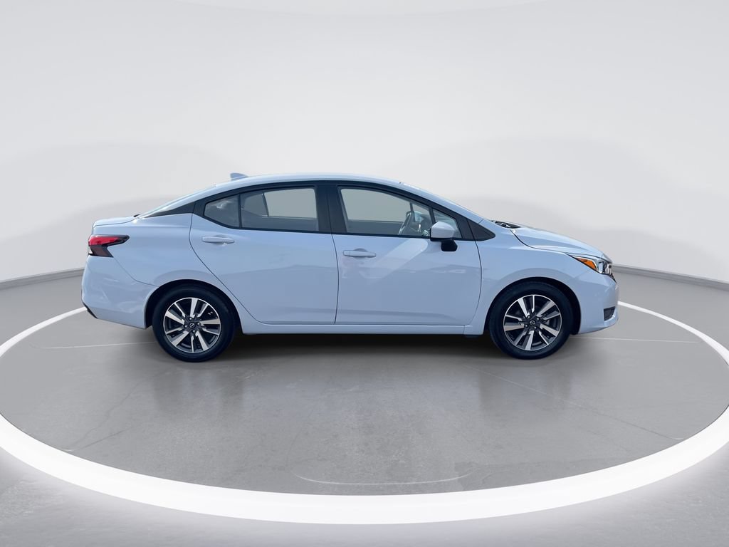 Used 2023 Nissan Versa SV FWD image 9