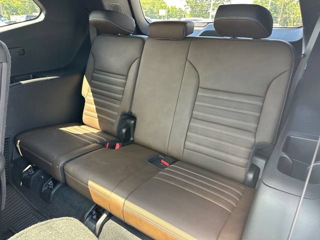 Used 2026 GMC Acadia Denali Ultimate w/ LPO, Floor Liner Package AWD/4WD image 18