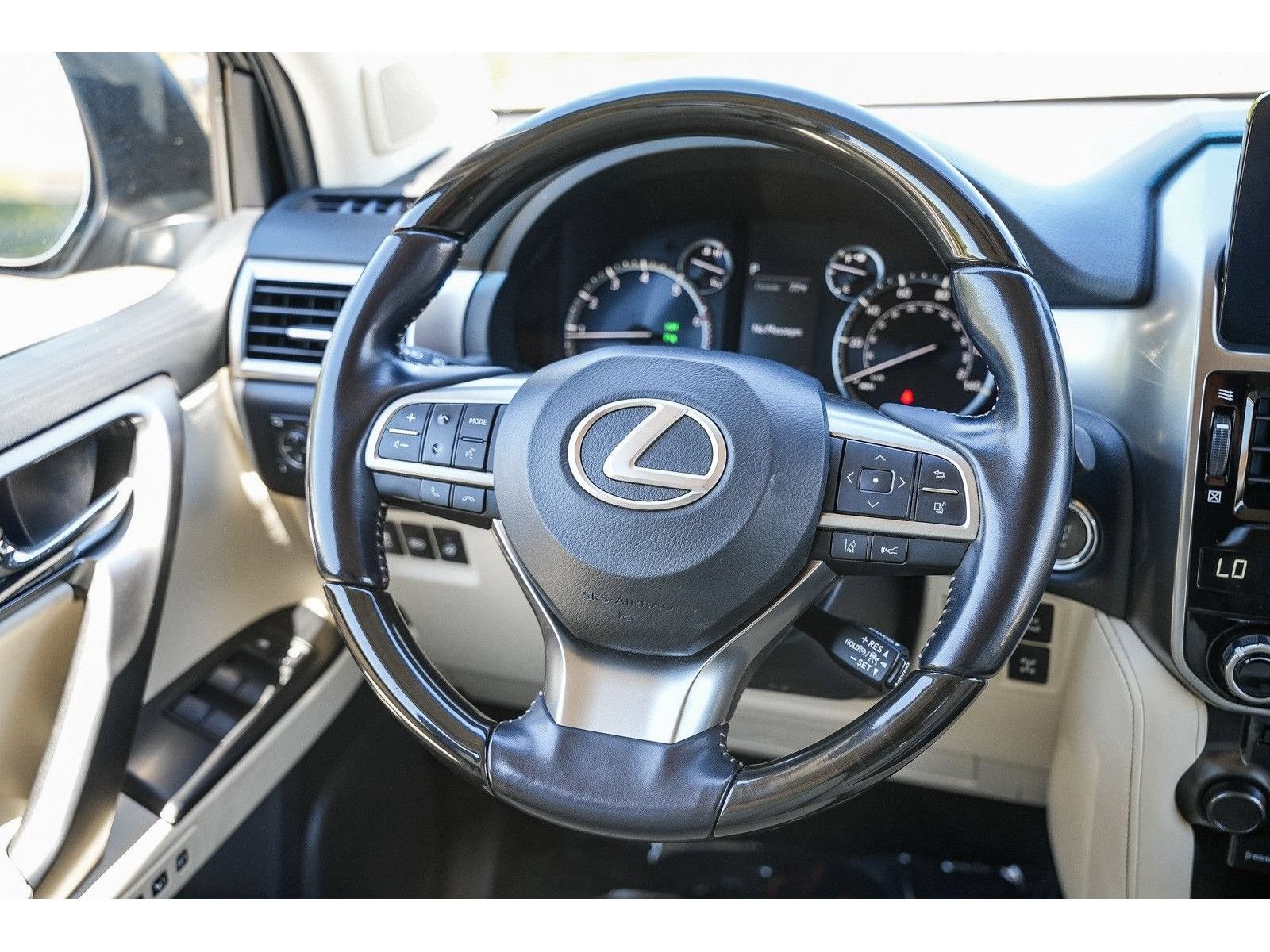 Used 2022 Lexus GX 460 Premium AWD/4WD image 16