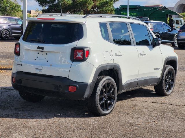 Used 2023 Jeep Renegade Altitude AWD/4WD image 7