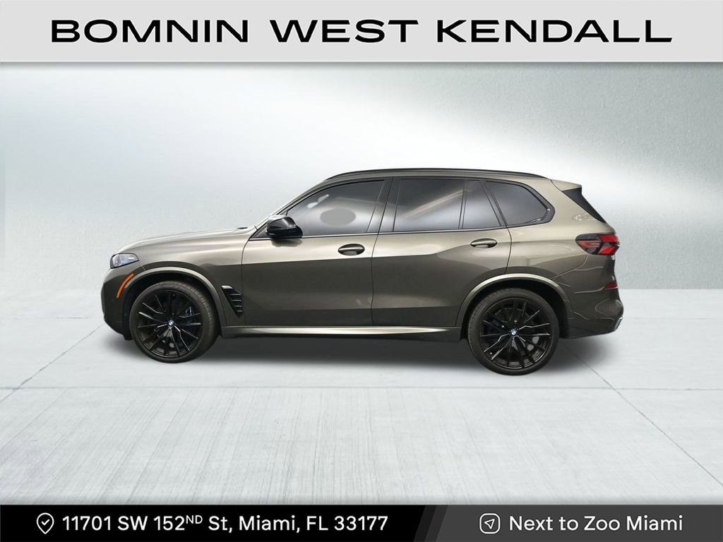 Used 2025 BMW X5 M60i image 2