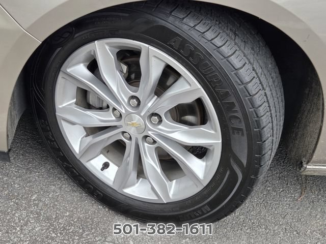 Used 2023 Chevrolet Malibu LT FWD image 23